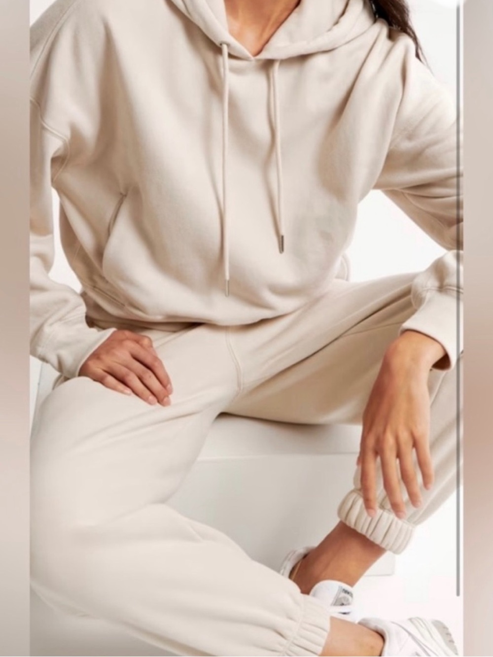 Abercrombie & Fitch Essential Oversized Sunday Sweatpants in Cream - Picture 2 of 10